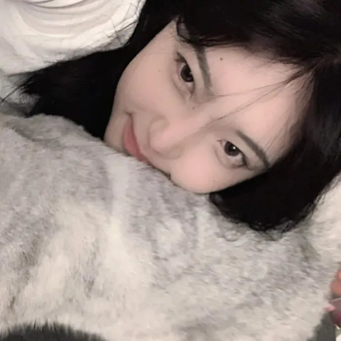 明天、我会成为谁的女友